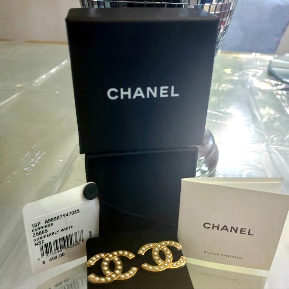 Channel Earrings